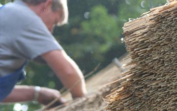 professional Lowcross Hill thatchers